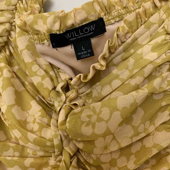 Floral adjustable top - Picture 3 of 4